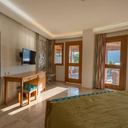 Loryma Luxury بوزبورون