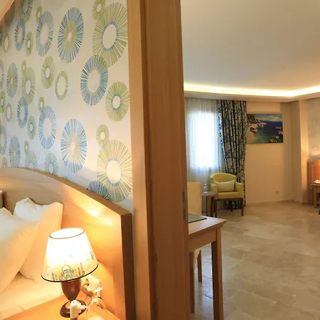 Loryma Luxury بوزبورون