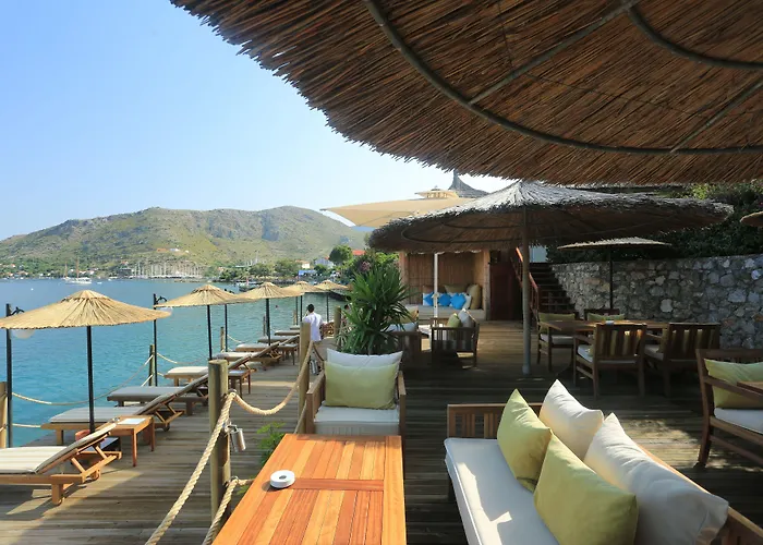 Hotel Loryma Luxury 3*