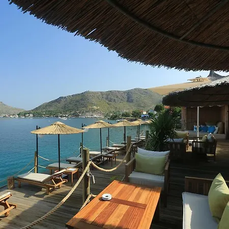 Hotel Loryma Luxury 3*