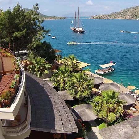 Loryma Luxury 3*