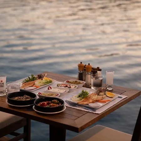 Loryma Luxury 3*