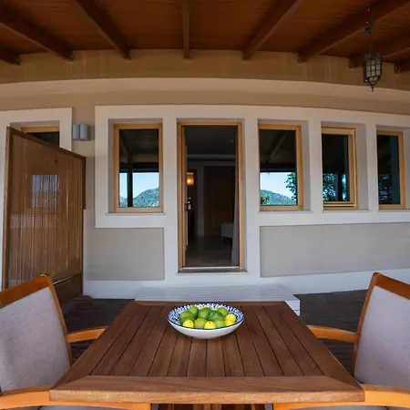 Loryma Luxury 3*
