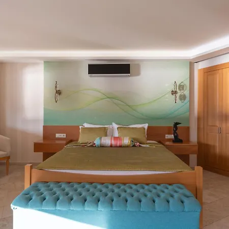 Loryma Luxury 3*