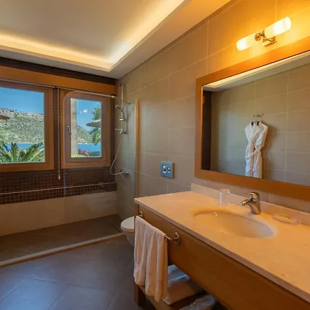 Loryma Luxury 3*