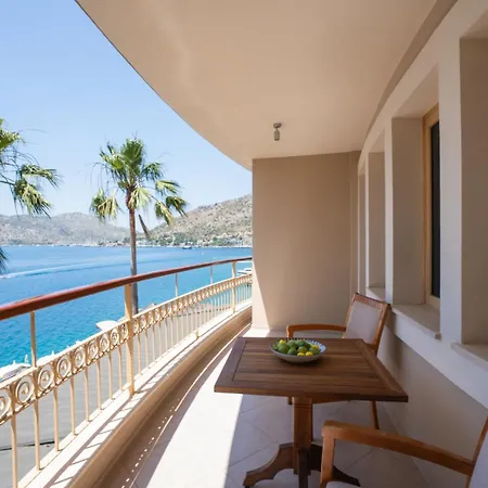 Hotel Loryma Luxury