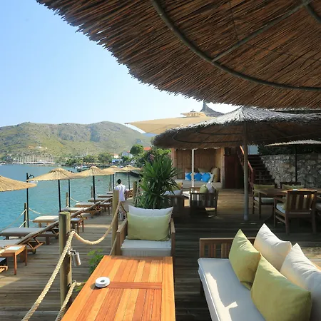 Отель Loryma Luxury 3*