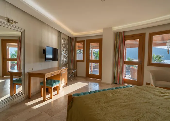 Loryma Luxury بوزبورون